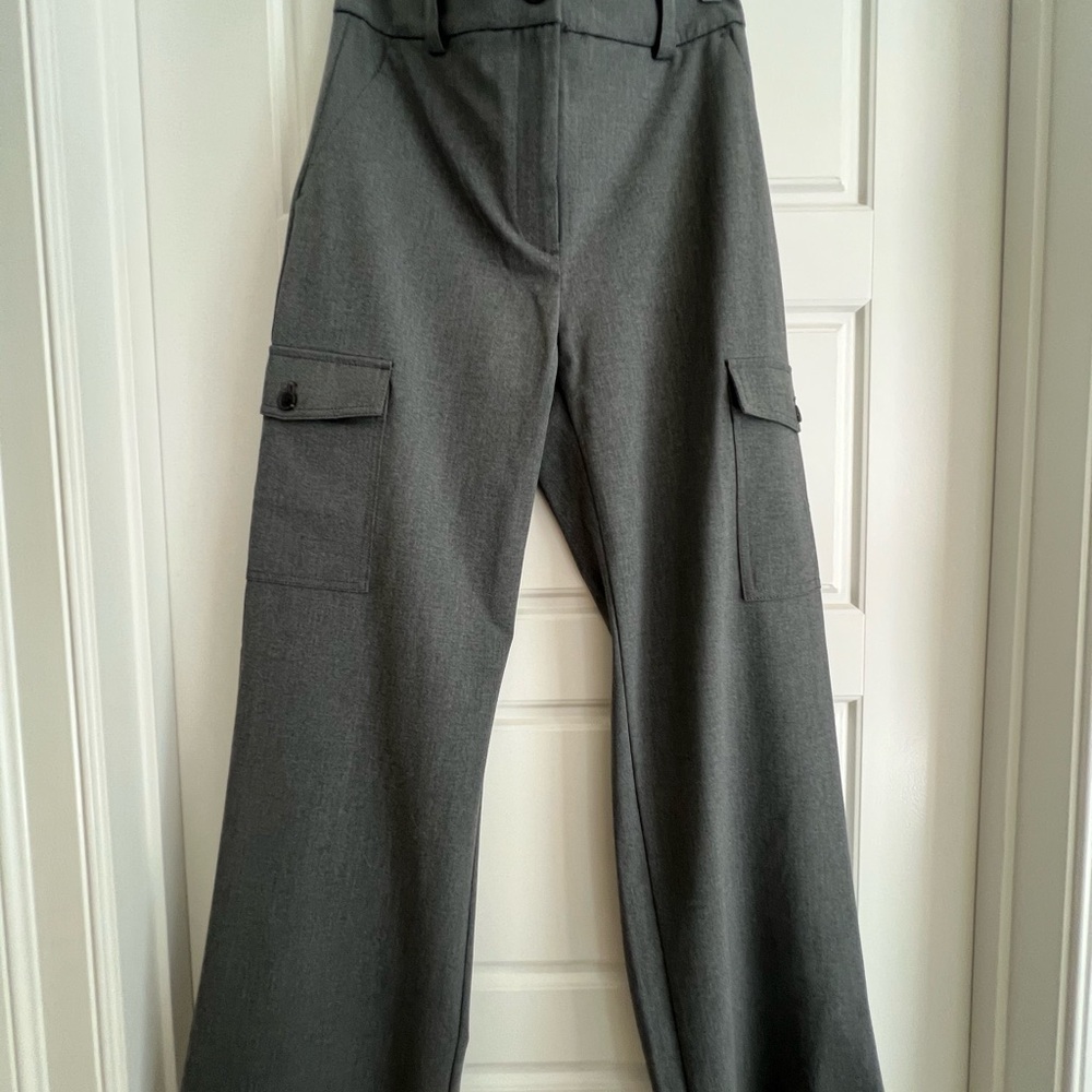 LOFT size 4, perfect tailored classic Gray Wide Leg Pants